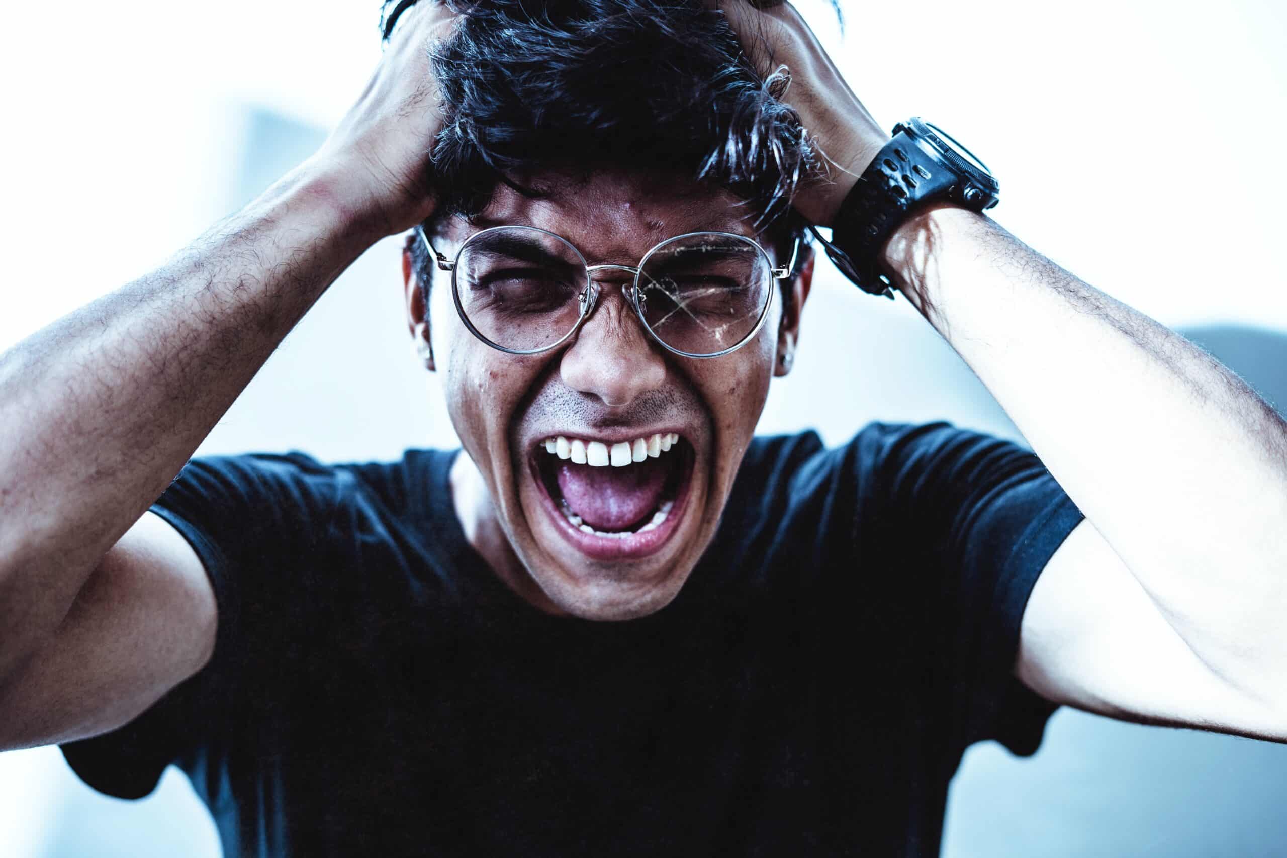10 Ways To Control Your Emotions, Don't Overreact!