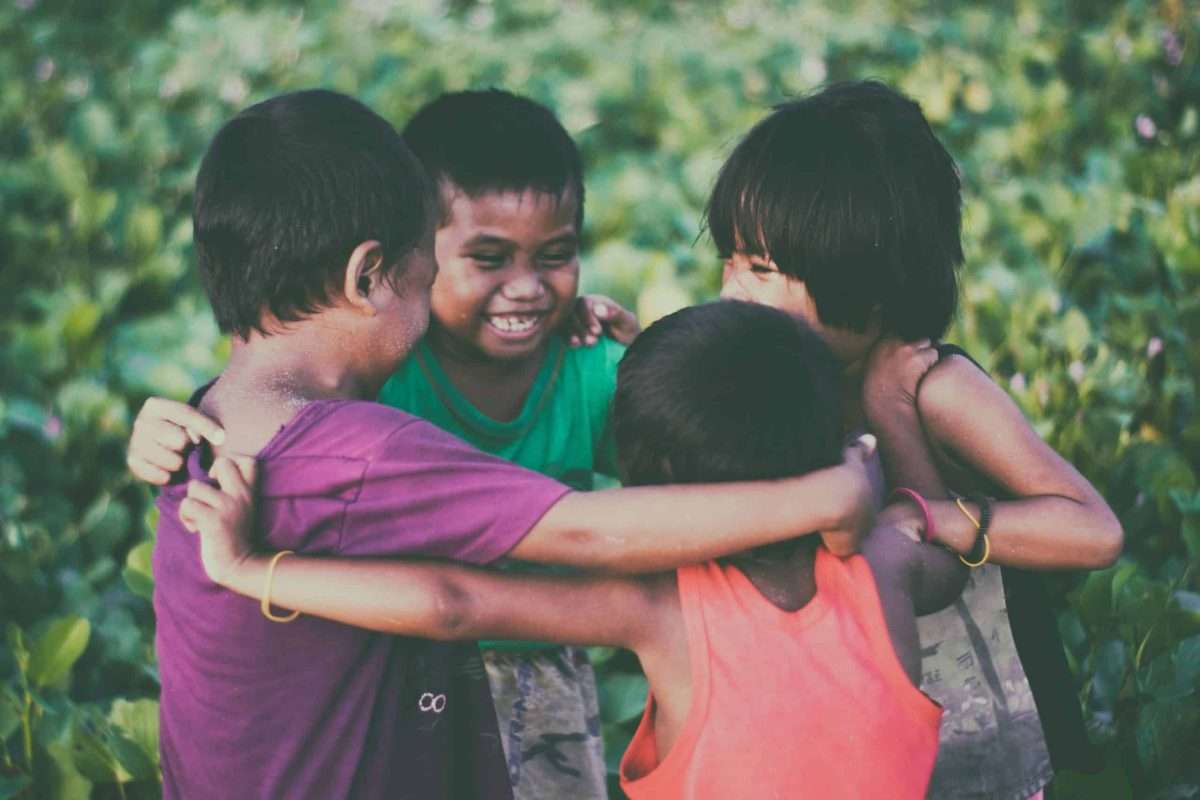 When to Stay or Move On from Your Childhood Friends 1 group of childhood friends